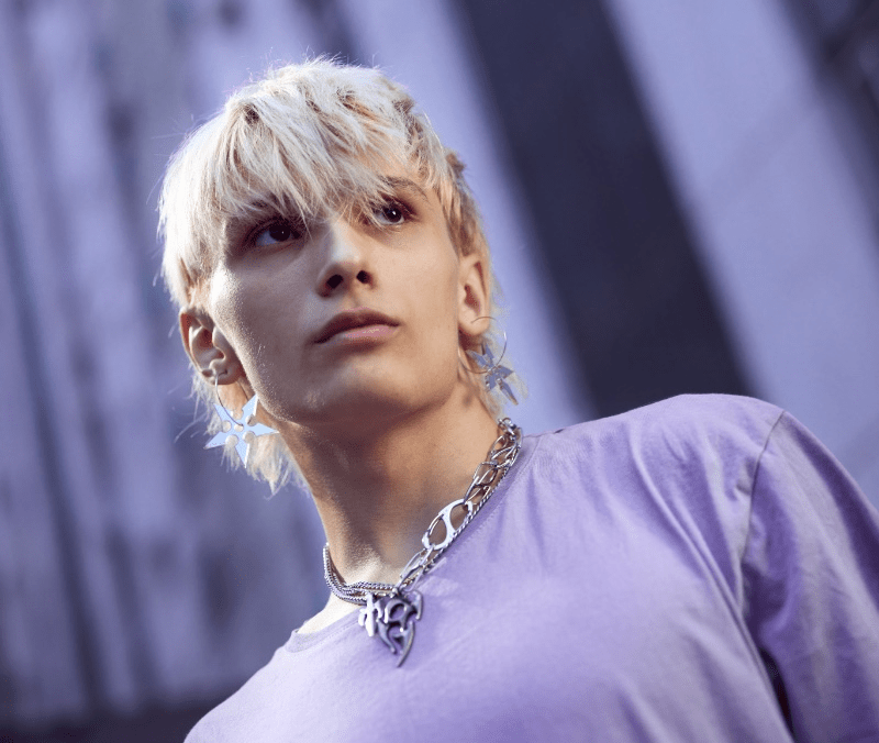 Wolf Cut Vàng Ánh Nắng